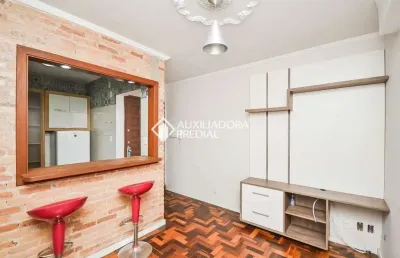 Apartamento com 2 quartos à venda na rua botafogo, 621, menino deus, porto alegre, 46 m2 por r$ 296.800