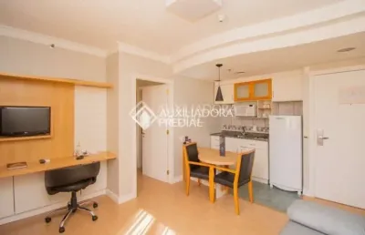 Apartamento com 1 quarto à venda na rua miguel tostes, 30, rio branco, porto alegre, 44 m2 por r$ 440.000