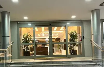 Sala comercial à venda na rua dona laura, 333, rio branco, porto alegre, 30 m2 por r$ 370.000