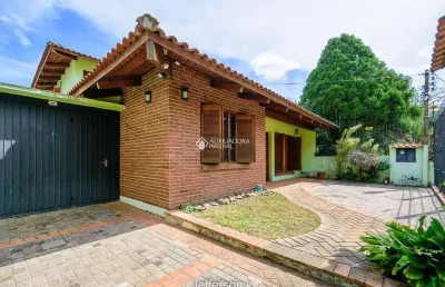 Casa em condomínio fechado com 3 quartos à venda na rua doutor fernando ortiz schneider, 247, partenon, porto alegre, 280 m2 por r$ 989.000