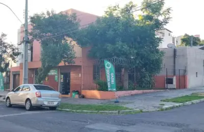 Casa com 3 quartos à venda na rua dário totta, 499, teresópolis, porto alegre, 180 m2 por r$ 990.000