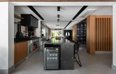Casa em condomínio fechado com 3 quartos à venda na avenida edgar pires de castro, 540, hípica, porto alegre, 295 m2 por r$ 1.899.000