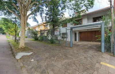 Casa com 4 quartos à venda na rua doutor prudente de moraes, 374, chácara das pedras, porto alegre, 374 m2 por r$ 1.550.000