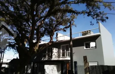 Casa em condomínio fechado com 3 quartos à venda na rua jacundá, 80, guarujá, porto alegre, 159 m2 por r$ 586.000
