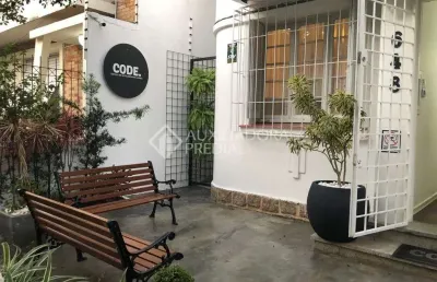 Casa em condomínio fechado com 3 quartos à venda na rua miguel tostes, 648, rio branco, porto alegre, 113 m2 por r$ 650.000