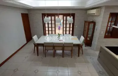 Casa com 4 quartos à venda na rua campos elíseos, 196, glória, porto alegre, 262 m2 por r$ 1.500.000