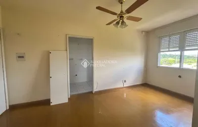 Apartamento com 3 quartos à venda na rua felizardo, 486, jardim botânico, porto alegre, 67 m2 por r$ 330.000