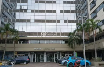 Sala comercial à venda na avenida ipiranga, 7464, jardim botânico, porto alegre, 35 m2 por r$ 220.000