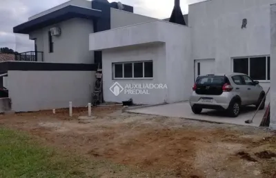 Casa com 3 quartos à venda na avenida senador salgado filho, 168, são lucas, viamão, 150 m2 por r$ 800.000