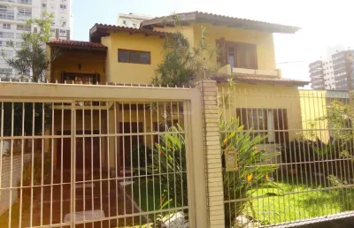 Casa em condomínio fechado com 3 quartos à venda na rua azevedo sodré, 335, passo da areia, porto alegre, 330 m2 por r$ 1.300.000