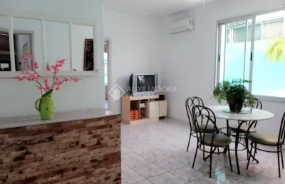 Apartamento com 2 quartos à venda na avenida presidente franklin roosevelt, 549, navegantes, porto alegre, 78 m2 por r$ 290.000