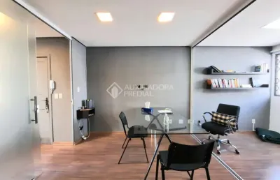 Sala comercial à venda na rua barão do amazonas, 1090, jardim botânico, porto alegre, 32 m2 por r$ 94.000