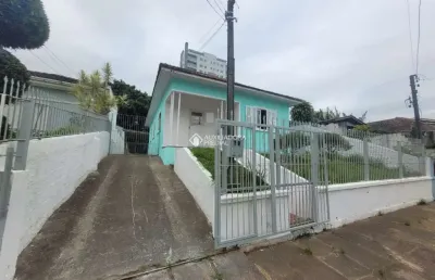 Casa com 3 quartos à venda na rua pedro lerbach, 818, centro, esteio, 726 m2 por r$ 609.999