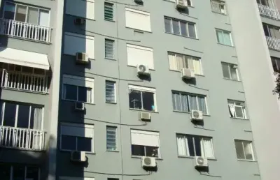 Apartamento com 3 quartos à venda na rua curupaiti, 1346, cristal, porto alegre, 79 m2 por r$ 800.000