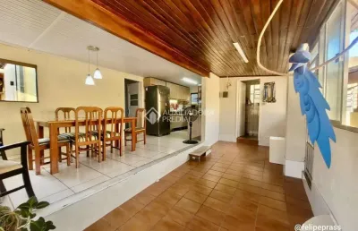 Casa com 4 quartos à venda na avenida do nazario, 181, olaria, canoas, 360 m2 por r$ 529.999