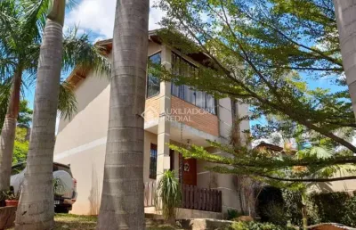 Casa com 2 quartos à venda na rua novo hamburgo, 870, parque amador, esteio, 330 m2 por r$ 635.999