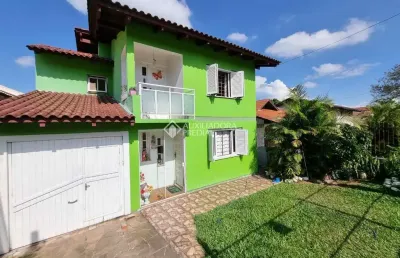 Casa com 3 quartos à venda na primeiro de março, 391, nossa senhora das graças, canoas, 285 m2 por r$ 619.999