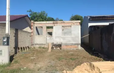 Casa com 2 quartos à venda na carlos alberto lauermann nunes, 826, olaria, canoas, 44 m2 por r$ 266.000
