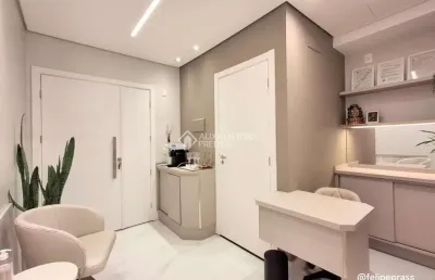 Sala comercial à venda na avenida getúlio vargas, 4831, centro, canoas, 34 m2 por r$ 435.000