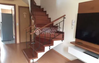 Casa em condomínio fechado com 2 quartos à venda na rua pistoia, 830, rio branco, canoas, 67 m2 por r$ 298.000