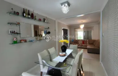 Casa com 4 quartos à venda na rua das palmas, 36, harmonia, canoas, 230 m2 por r$ 420.000