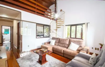 Casa com 4 quartos à venda na rua soledade, 272, centro, esteio, 235 m2 por r$ 750.000