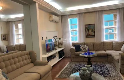 Apartamento com 3 quartos à venda na praça dom feliciano, 56, centro histórico, porto alegre, 136 m2 por r$ 1.000.000