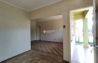 Casa em condomínio fechado com 4 quartos à venda na rua onze de agosto, 184, são joão, porto alegre, 164 m2 por r$ 530.000