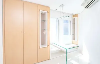 Sala comercial à venda na avenida carlos gomes, 777, auxiliadora, porto alegre, 35 m2 por r$ 480.000