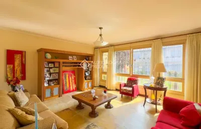 Casa com 4 quartos à venda na rua comendador creidy, 360, chácara das pedras, porto alegre, 238 m2 por r$ 1.700.000
