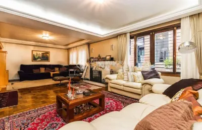 Casa em condomínio fechado com 4 quartos à venda na rua carlos huber, 871, três figueiras, porto alegre, 400 m2 por r$ 2.000.000