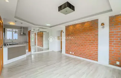 Apartamento com 2 quartos à venda na avenida benno mentz, 1120, vila ipiranga, porto alegre, 74 m2 por r$ 490.000