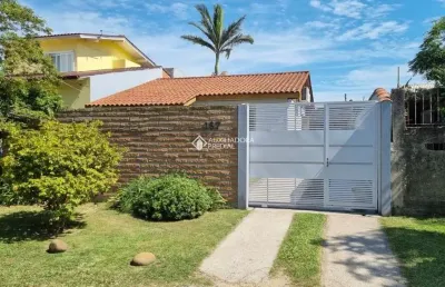 Casa com 2 quartos à venda na rua irmão nicolás rubio, 167, ponta grossa, porto alegre, 95 m2 por r$ 420.000