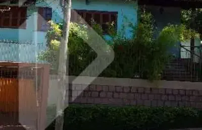 Casa em condomínio fechado com 3 quartos à venda na rua ramis galvão, 283, passo da areia, porto alegre, 297 m2 por r$ 900.000