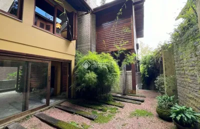 Casa em condomínio fechado com 3 quartos à venda na dos papagaios, 101, quinta da serra, canela, 180 m2 por r$ 1.890.000