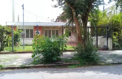 Casa com 3 quartos à venda na rua gaston englert, 125, vila ipiranga, porto alegre, 220 m2 por r$ 642.000
