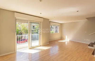 Casa em condomínio fechado com 4 quartos à venda na rua general neto, 219, floresta, porto alegre, 192 m2 por r$ 1.350.000