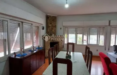 Casa em condomínio fechado com 5 quartos à venda na rua coronel neves, 736, medianeira, porto alegre, 272 m2 por r$ 800.000
