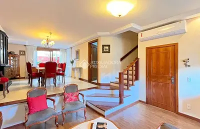 Casa em condomínio fechado com 3 quartos à venda na rua joão mendes ouriques, 594, jardim isabel, porto alegre, 225 m2 por r$ 810.000