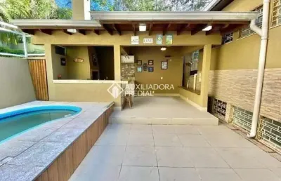 Casa em condomínio fechado com 4 quartos à venda na rua dona gabriela, 320, menino deus, porto alegre, 264 m2 por r$ 1.297.000