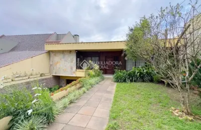 Casa com 4 quartos à venda na rua joão paetzel, 336, chácara das pedras, porto alegre, 470 m2 por r$ 2.000.000