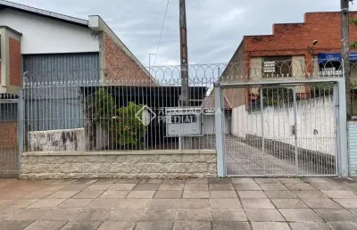 Casa com 4 quartos à venda na rua piauí, 305, santa maria goretti, porto alegre, 200 m2 por r$ 400.000