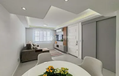 Casa em condomínio fechado com 4 quartos à venda na avenida josé aloísio filho, 965, humaitá, porto alegre, 84 m2 por r$ 468.500
