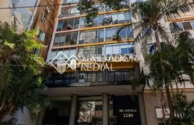 Sala comercial à venda na rua siqueira campos, 1184, centro histórico, porto alegre, 33 m2 por r$ 80.000