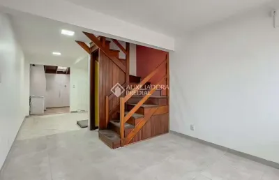 Casa em condomínio fechado com 2 quartos à venda na avenida faria lobato, 1120, sarandi, porto alegre, 66 m2 por r$ 269.000