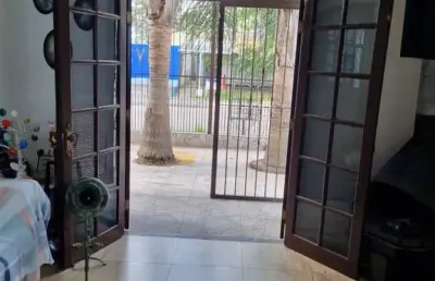 Casa com 3 quartos à venda na rua leopoldino j santos, 363, passo das pedras, porto alegre, 140 m2 por r$ 430.860