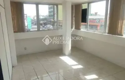 Sala comercial à venda na rua sport club são josé, 71, passo da areia, porto alegre, 43 m2 por r$ 180.000