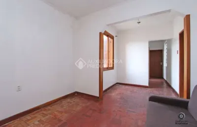 Apartamento com 2 quartos à venda na padre hildebrando., 649, santa maria goretti, porto alegre, 56 m2 por r$ 220.000