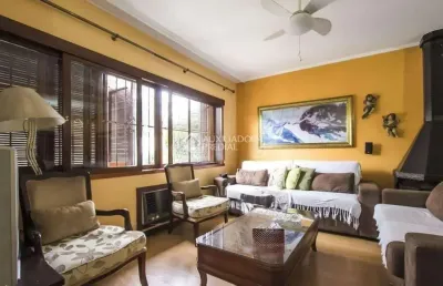 Casa em condomínio fechado com 3 quartos à venda na avenida brasília, 292, vila ipiranga, porto alegre, 296 m2 por r$ 1.123.000