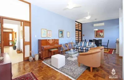 Casa com 3 quartos à venda na rua professor fernando carneiro, 69, três figueiras, porto alegre, 380 m2 por r$ 2.500.000
